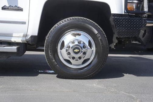 Summit White 2019 Chevrolet Silverado 3500 High Country