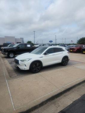 Majestic White 2021 INFINITI QX50 Luxe