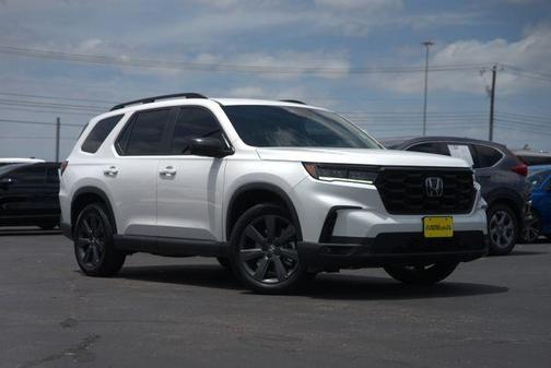 Platinum White Pearl 2025 Honda Pilot Sport