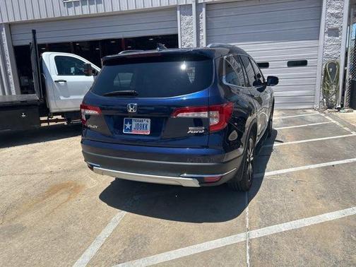 Blue 2019 Honda Pilot Touring 7-Passenger