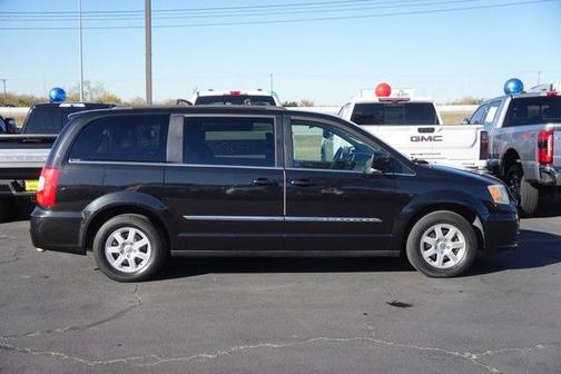 2012 Chrysler Town & Country Touring