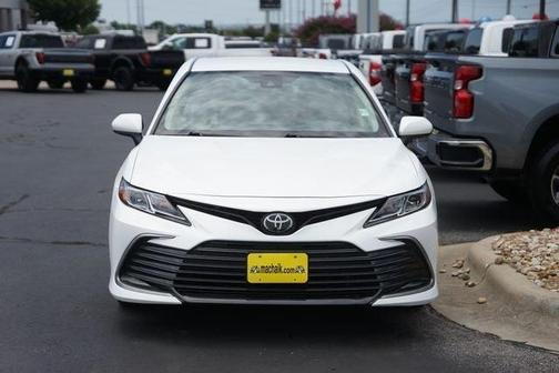Ice 2024 Toyota Camry LE