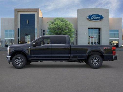 2025 Ford F-350 Lariat Super Duty