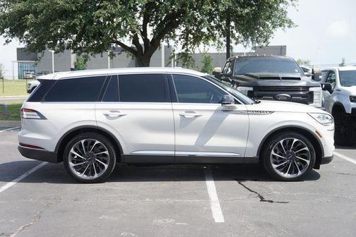 Ceramic White 2021 Lincoln Aviator Reserve AWD