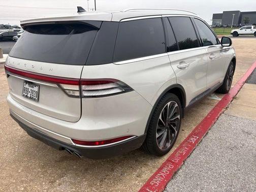 Ceramic White 2021 Lincoln Aviator Reserve AWD