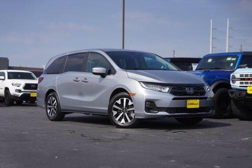 Solar Silver Metallic 2025 Honda Odyssey EX-L
