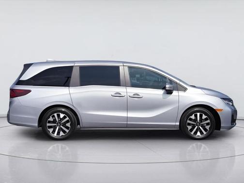 Solar Silver Metallic 2025 Honda Odyssey EX-L