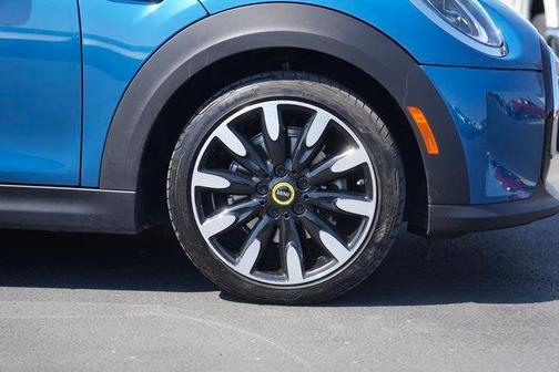2023 MINI SE Hardtop BASE