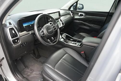 Wolf Gray 2023 Kia Sorento SX