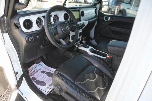 2023 Jeep Gladiator Sport