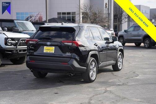 2022 Toyota RAV4 Hybrid XLE