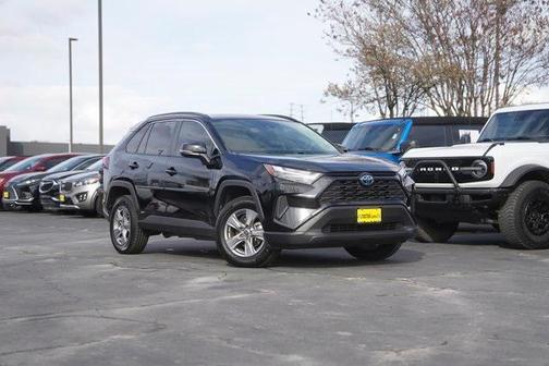 2022 Toyota RAV4 Hybrid XLE