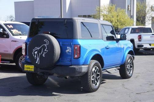 Velocity Blue Metallic 2023 Ford Bronco Outer Banks