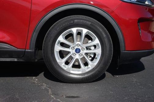 Red Metallic 2022 Ford Escape SE