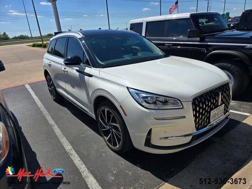 White Metallic 2024 Lincoln Corsair Grand Touring