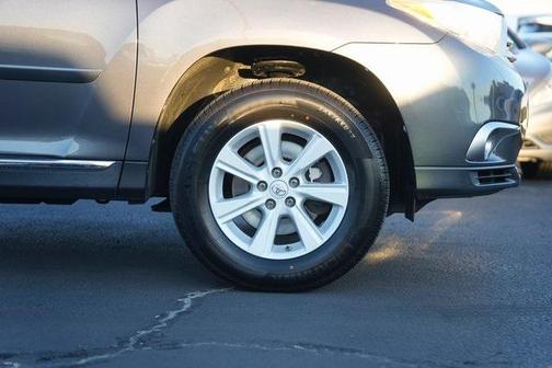 2013 Toyota Highlander Base Plus