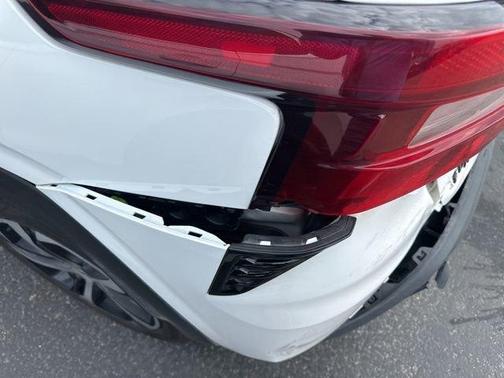 Summit White 2024 Chevrolet Trax 1RS