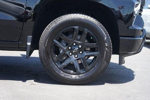 Black 2025 Chevrolet Silverado 1500 Custom
