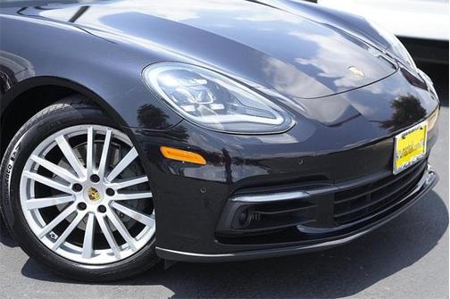 2017 Porsche Panamera 4S
