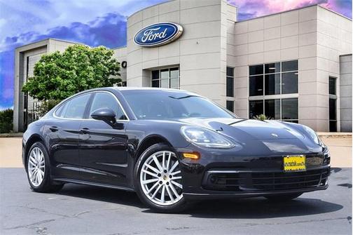 2017 Porsche Panamera 4S