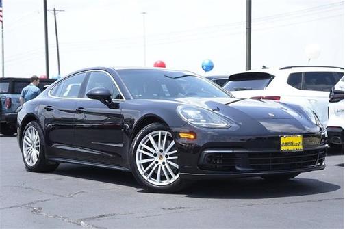 2017 Porsche Panamera 4S