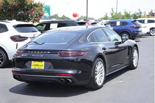 2017 Porsche Panamera 4S