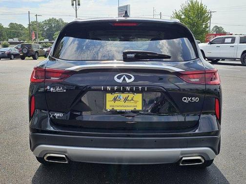 2023 INFINITI QX50 Luxe
