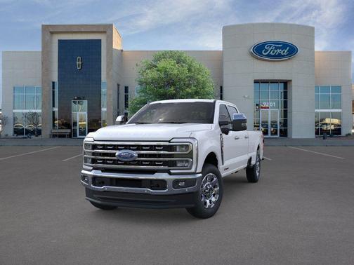Star White 2026 Ford F-350 Lariat Super Duty