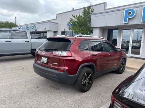 Velvet Red Pearlcoat 2020 Jeep Cherokee Latitude