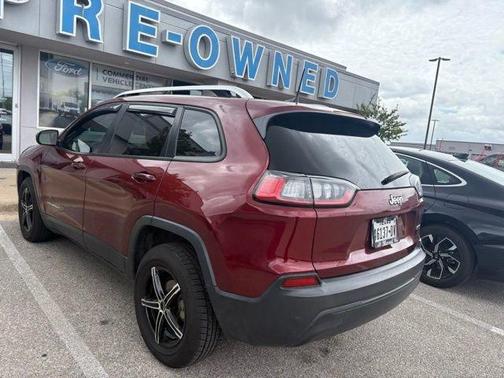 Velvet Red Pearlcoat 2020 Jeep Cherokee Latitude