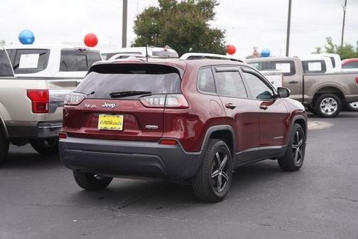 Velvet Red Pearlcoat 2020 Jeep Cherokee Latitude