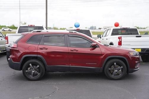 Velvet Red Pearlcoat 2020 Jeep Cherokee Latitude