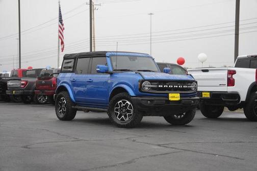 Velocity Blue Metallic 2023 Ford Bronco Outer Banks