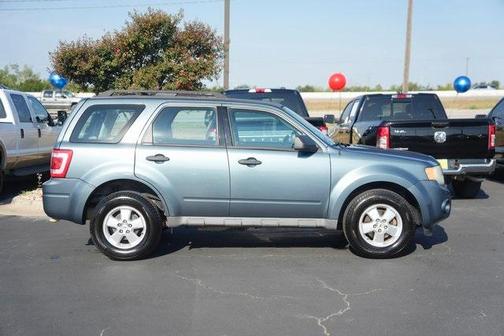 2010 Ford Escape XLS
