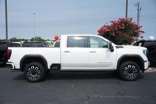 White Frost Tri-Coat 2025 GMC Sierra 2500 Denali Ultimate