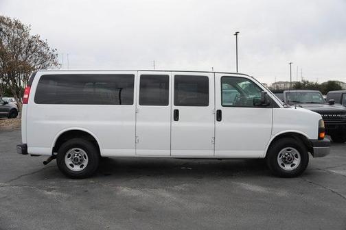 2014 GMC Savana 3500 LT w/1LT