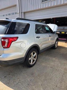 Ingot Silver 2018 Ford Explorer Base