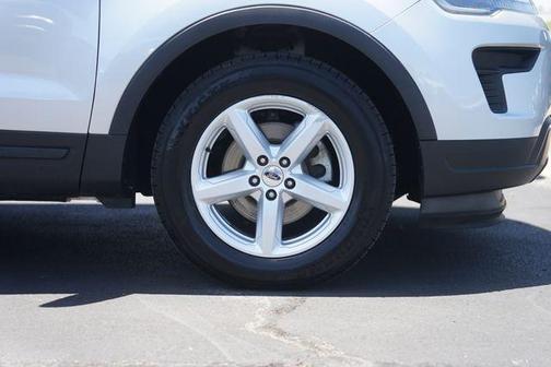 Ingot Silver 2018 Ford Explorer Base