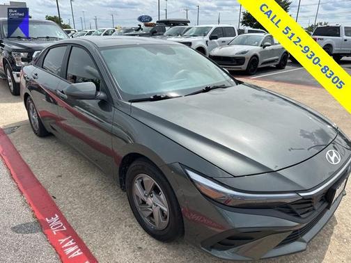 2024 Hyundai ELANTRA SE