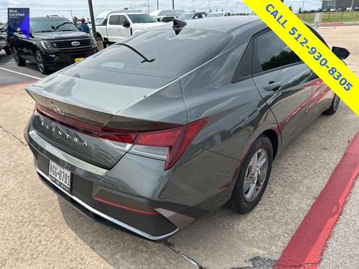 2024 Hyundai ELANTRA SE