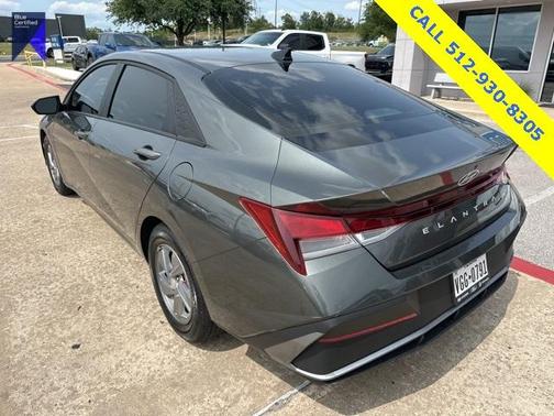 2024 Hyundai ELANTRA SE