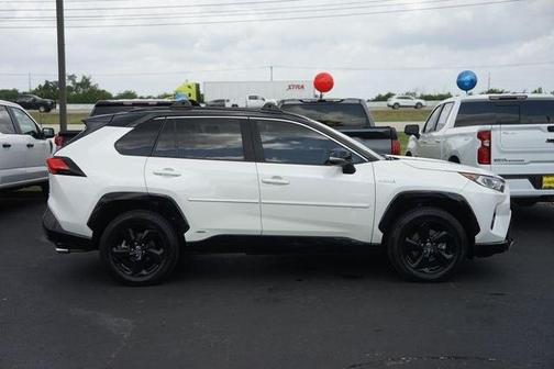 Blizzard Pearl 2019 Toyota RAV4 Hybrid XSE