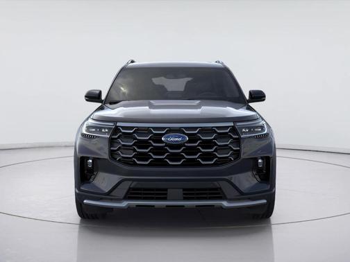 Agate Black Metallic 2026 Ford Explorer Platinum