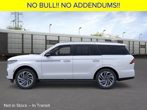 Crystal White Metallic 2026 Lincoln Navigator Premiere