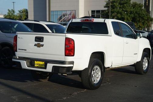 Summit White 2017 Chevrolet Colorado WT
