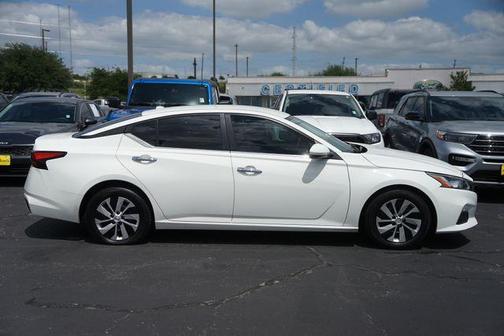 Glacier White 2020 Nissan Altima 2.5 S