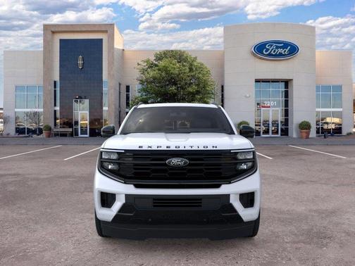 White Metallic 2026 Ford Expedition Platinum