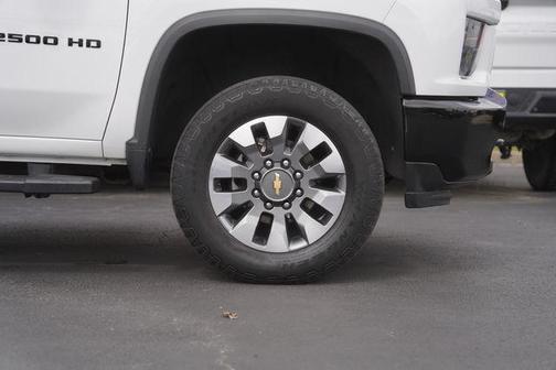 Summit White 2021 Chevrolet Silverado 2500 Custom