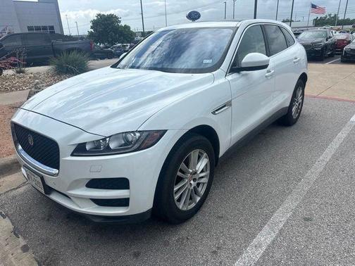 Fuji White 2020 Jaguar F-PACE 30t Prestige