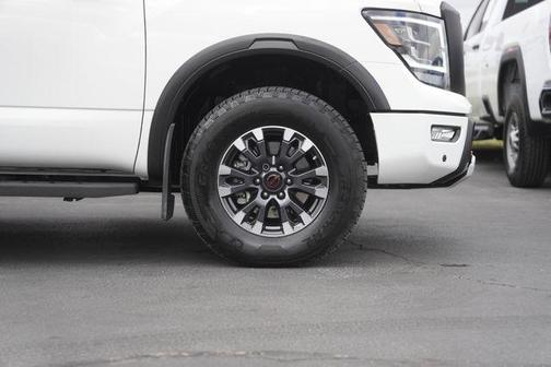 2024 Nissan Titan PRO-4X